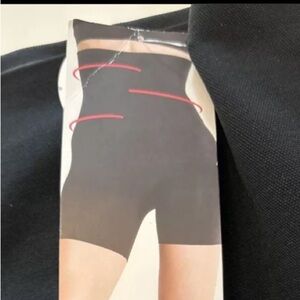 Assets by SPANX High Waisted Shorts Shapewear Very Black Women's Size XL